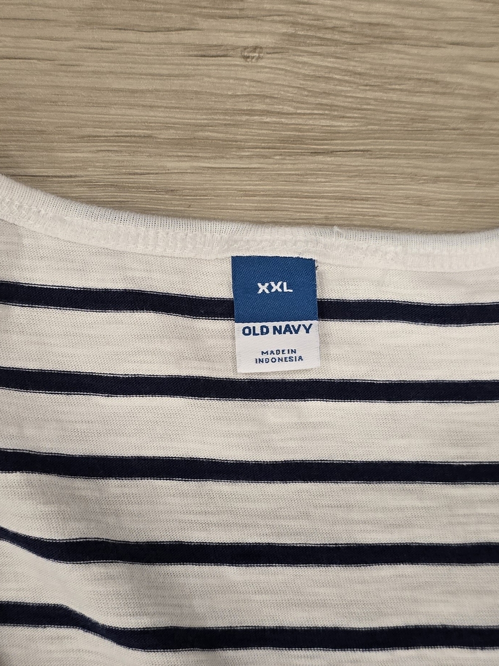 Old Navy Men's White & Navy Stripe Sweater